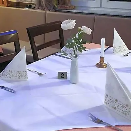 Im Gaessle Szálloda *